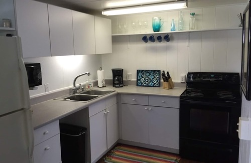 Lanikai Cottage | BEACHFRONT! Barefoot living on the best spot on Lanikai Beach!