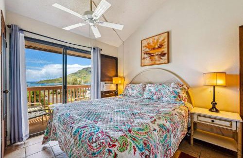 Nawiliwili House | Beachfront Bungalow Walk to Ocean & Restaurants