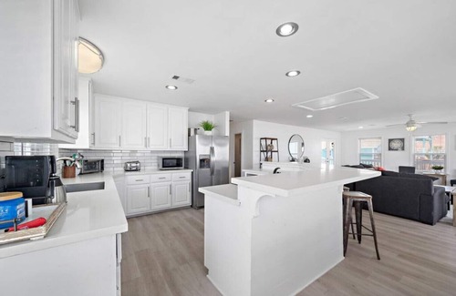 Jamaica Beach House | Beachfront Classic with Panoramic Ocean Views