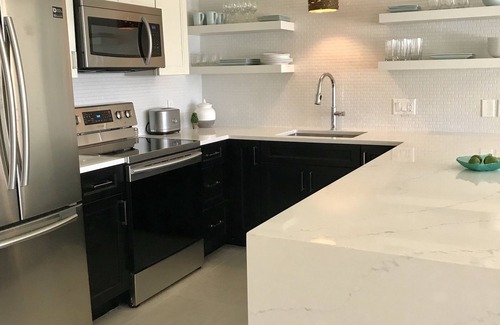 Crystal Beach Condo | Beachfront Condo, 1 King Bedroom + Bunk, 2 baths, sleeps 6