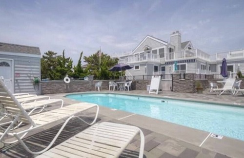Stone Harbor House | Beachfront Condo with Pool