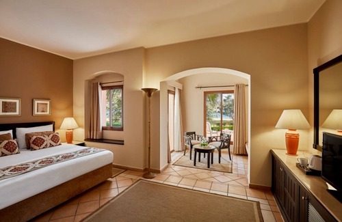 El Quseir House | Beachfront Resort with Wellness Spa, Water Sports & Night Shows l 4 Rooms