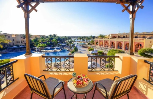 El Quseir House | Beachfront Resort with Wellness Spa, Water Sports & Night Shows l 4 Rooms