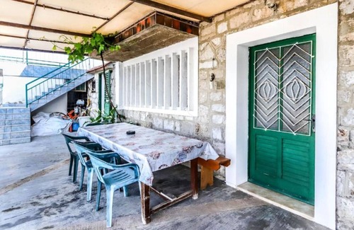 Seoca Apartment | Beachfront Escape – Steps from the Crystal-Clear Sea - One Bedroom Apartment