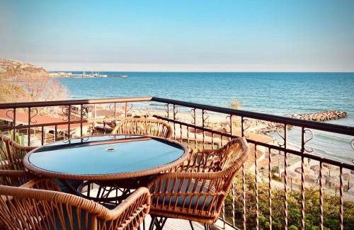 Sveti Vlas Apartment | Beachfront Havana