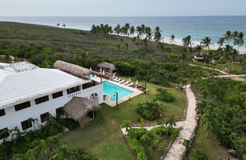 Punta Cana Village Villa | beachfront haven w/Chef included & events allow