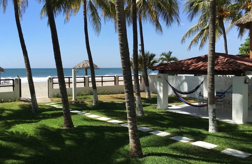 Playa San Diego House | Beachfront House In Exclusive Beach