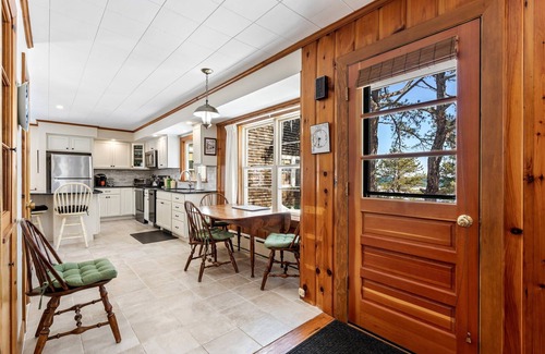 Southern Coast House | Beachfront, Just steps and you're on the beach!