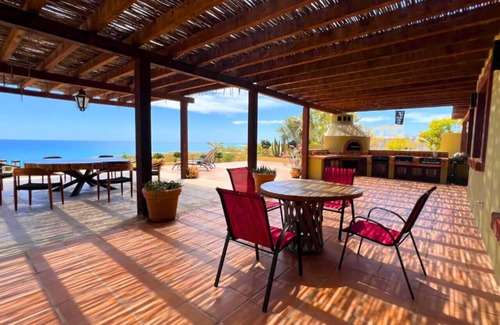 El Cardonal House | Beachfront Paradise in El Cardonal