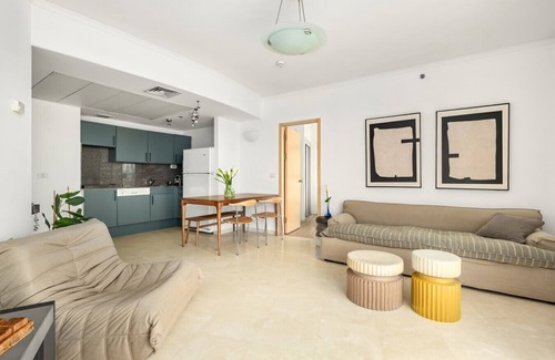 Tel Aviv Promenade Apartment | Beachfront Property with Balcony