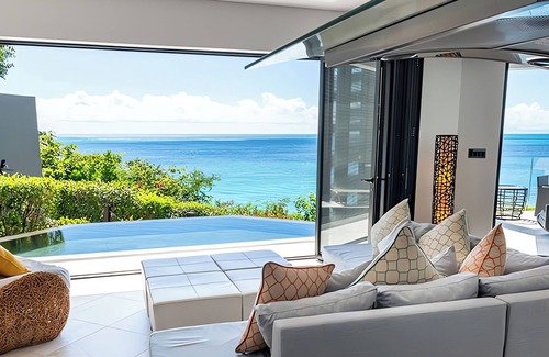 Fryes Beach Hotel | Beachfront Relaxation Suite with Breathtaking Sea Backdrop - Near Ffryes Beach