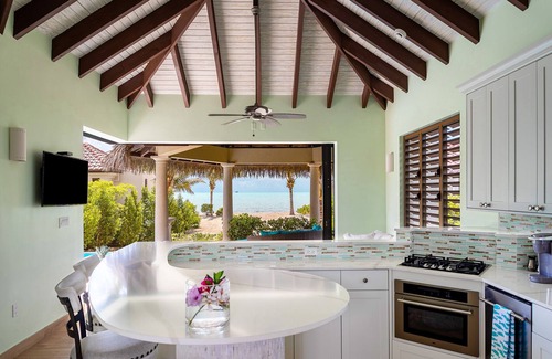 Long Bay Resort | Beachfront resort perfect for Corporate outing, Wedding Party, Family reunion