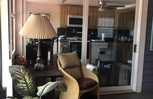 Sea Cliff House | Beachfront Summer Rental- Sea Cliff