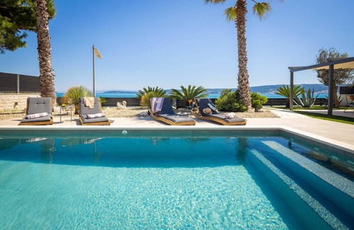 Kastel Stafilic Villa | Beachfront Villa Tota with Pool