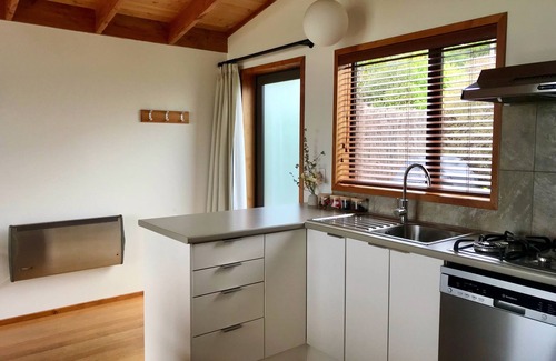 Parapara Villa | Beachfront Villa - Adrift in Golden Bay (adults only)
