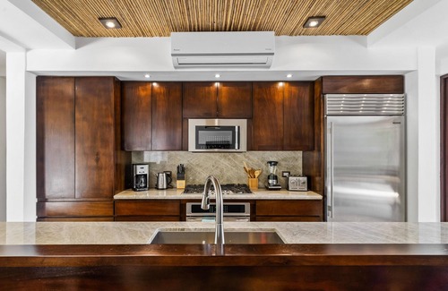Potrero House | Beachfront Villa - Sunsets and Daily Maid Service