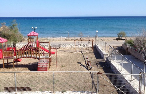 Mastichochoria Villa | Beachfront Villa, Komi, Greece