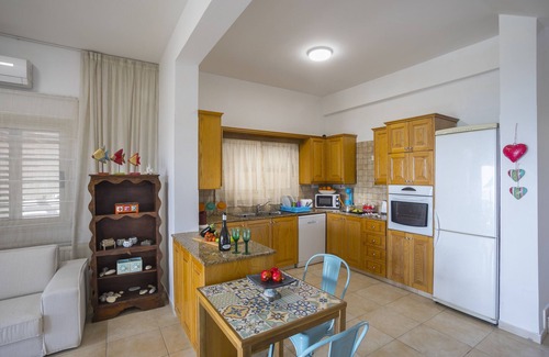 Meneou Villa | Beachfront Villa Meneou 5