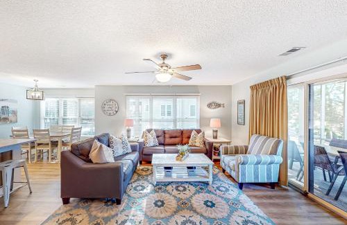Sea Trail Apartment | Beachside Golf Getaway