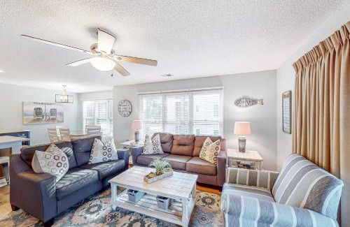 Sea Trail Apartment | Beachside Golf Getaway