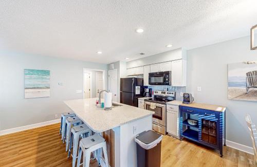 Sea Trail Apartment | Beachside Golf Getaway