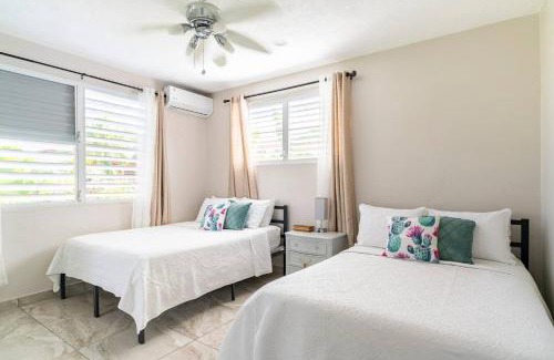 Maleza Baja House | Beachside Near Airport Near Golf Course