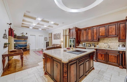 South Lake House | Beachside Opulence - Stunning 6-Bed Luxury Retreat