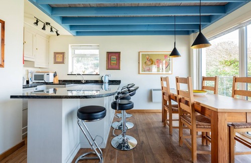 Polzeath Cottage | BEACHSIDE, pet friendly, country holiday cottage in Polzeath