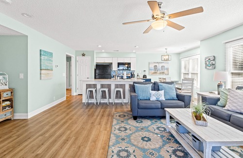Sea Trail Condo | Beachside resort condo with screened balconies & golf