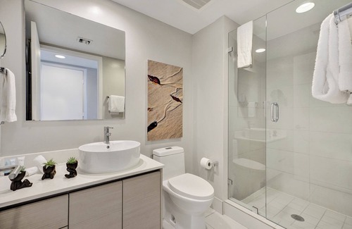 Hallandale Beach Hotel | Beachwalk Resort