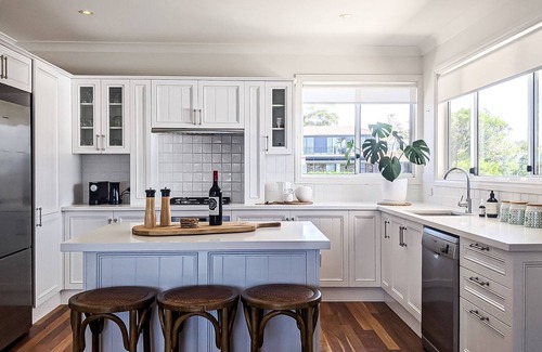 Mollymook Beach House | Beachwood House at Mollymook Beach