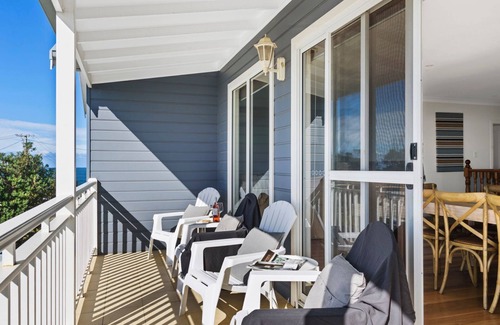 Mollymook Beach House | Beachwood House at Mollymook Beach