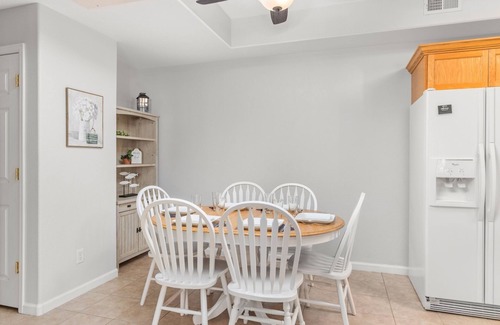 Windsor Condo | Beacon at the Lakes - Cozy & Bright 2bd/2ba Ground Level Condo