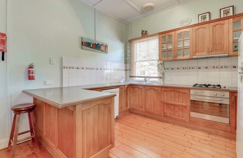 Lake Tyers Beach House | Beacon Cottage - Lake Tyers Beach