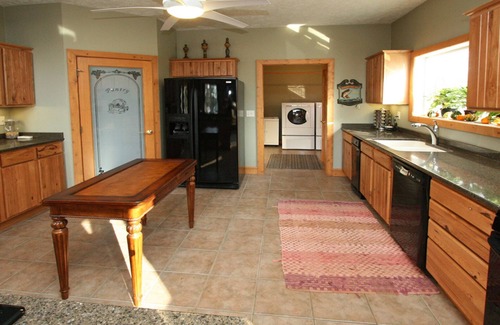 Kendall House | Beagle Beach + Hot Tub + Pontoon rental available