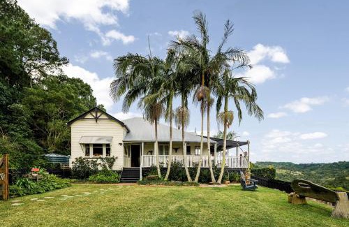 Montville House | Beam Creek Cottage - Montville