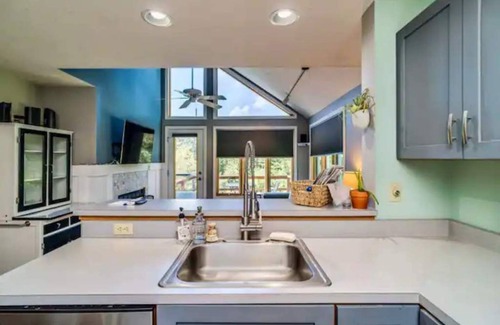 Thornton Apartment | Bear Chase Bungalow - sleeps 6. Close to hiking, biking, golf and more!
