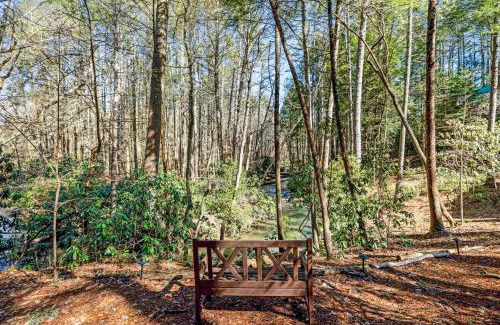 Epworth House | Bear Creek - Fightingtown Creek - Creek Views on Fightingtown Creek, Hot Tub, Game Room, Fireplaces - Epworth, GA