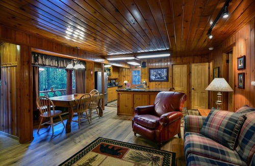 North Wawona Cabin | Bear Foot Pines
