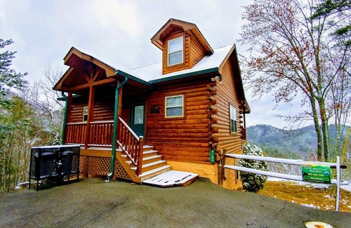 Little Creek Falls House | Bear Haven Cabin