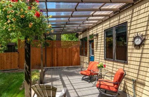 Sherwood - Tualatin South Cabin | Bear Lodge - Heart of Wine Country