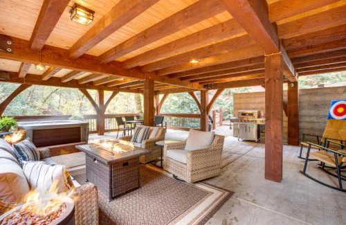 Sutter Creek House | Bear Lodge Waterfront Cabin with Level 2 EV Charger