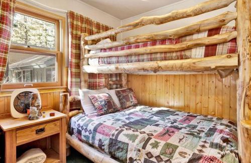 Big Bear Lake House | Bear Paw Cottage~ Hot Tub~ Resort Base Camp Cottage~