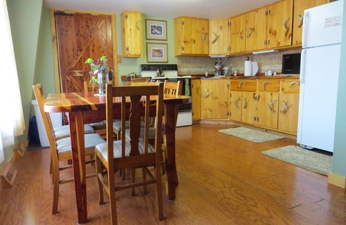Sextonville Cabin | Bear Valley Outdoor Inn is an 'Oasis for Wildlife.'