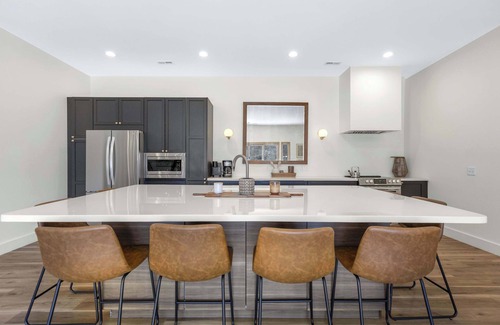 Gravois Mills House | Bearcat Bungalows Two Homes One Rental, Sleep 22