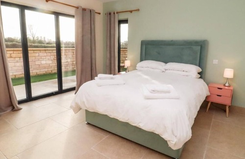 Little Rissington House | Bears Court North Barn 1