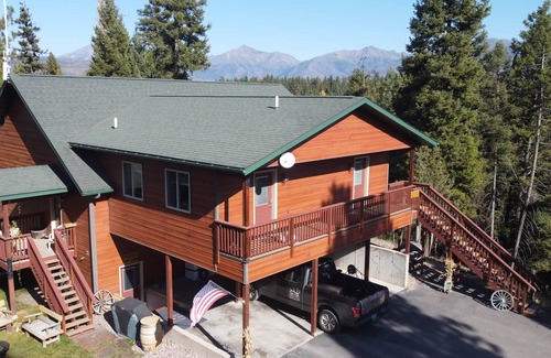 Seeley Lake Apartment | Bears Den. Secluded. Hot Tub: Spectacular view.