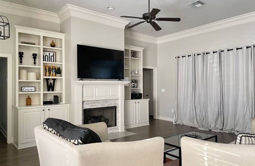 Prairieville House | BEAT THE HEAT WITH A POOL GREAT FOR LSU GAMES