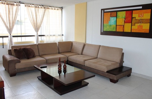 Granada Apartment | Beatiful 3 Bedroom Apartment Barrio Granada In the HEART OF CALI , Colombia.
