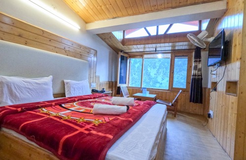 Jagatsukh Bed & Breakfast | Beatiful rooms with wifi and parking